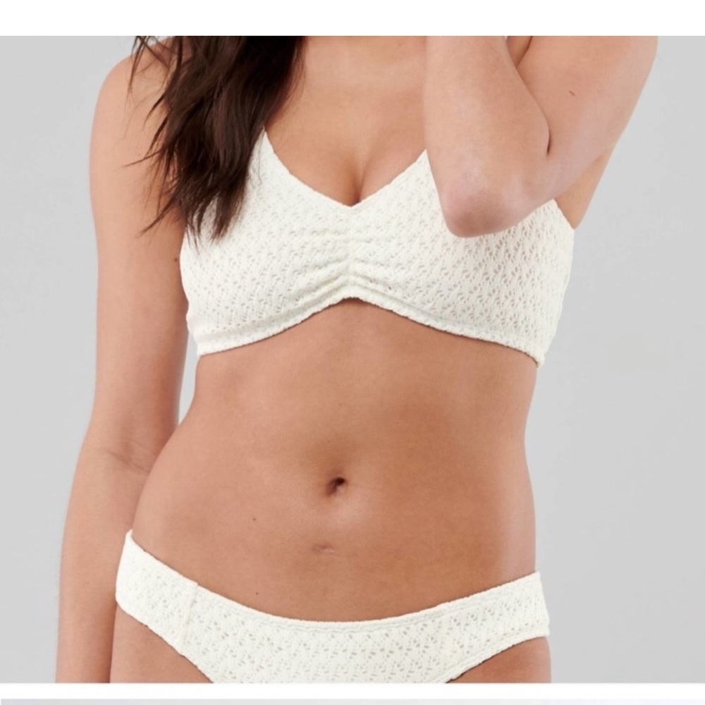 NWT Hollister super cheeky ivory cream bikini